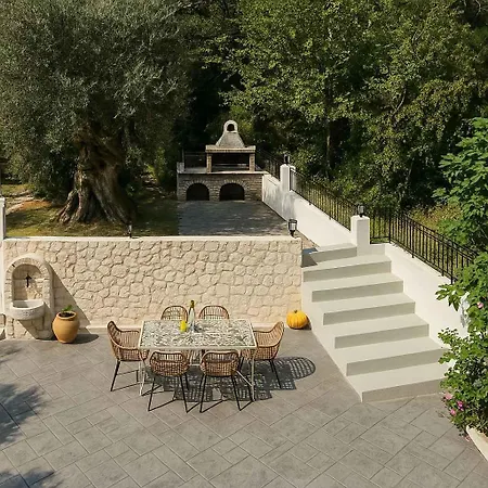 Corfu's Hidden Gem - Serene Quad Feriehus